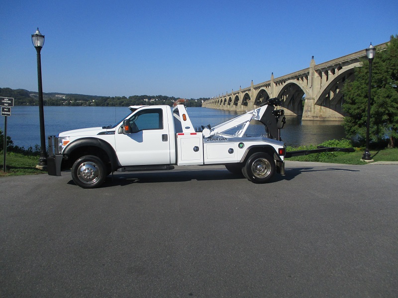 2012 Ford F450 XL 4x2 JerrDan MPL40 Integrated Twin Line Wheel Lift